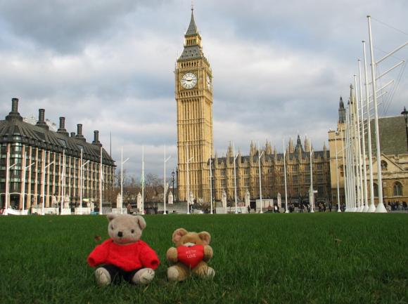 Travelling Bears at the Big Ben in London